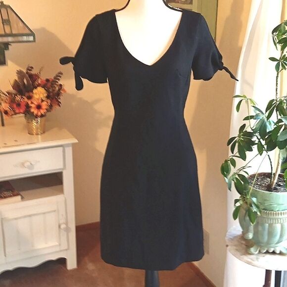 Club Monaco Textured Little Black Dress Dark Academia - Picture 1 of 13